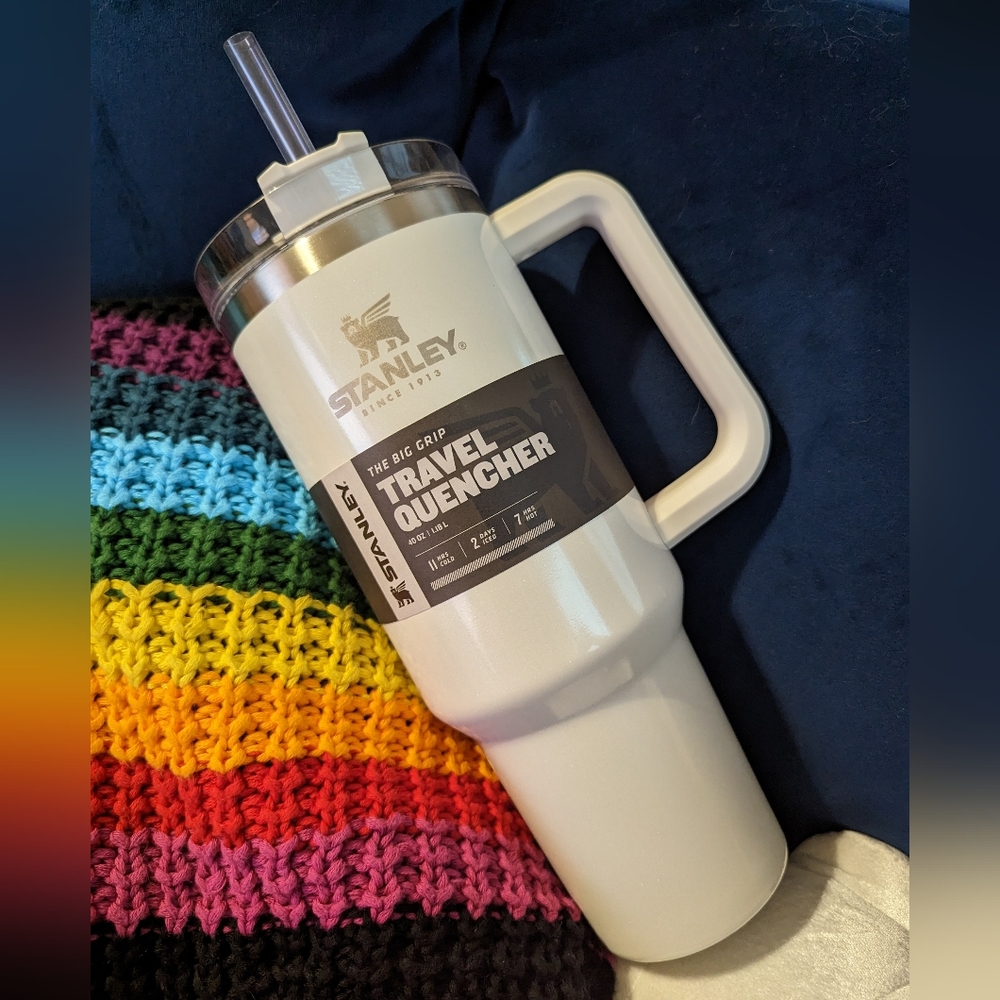 40oz Stanley cup Frost White Target Line *offers welcome*